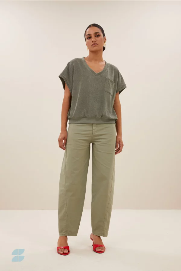 tee-shirt khaki